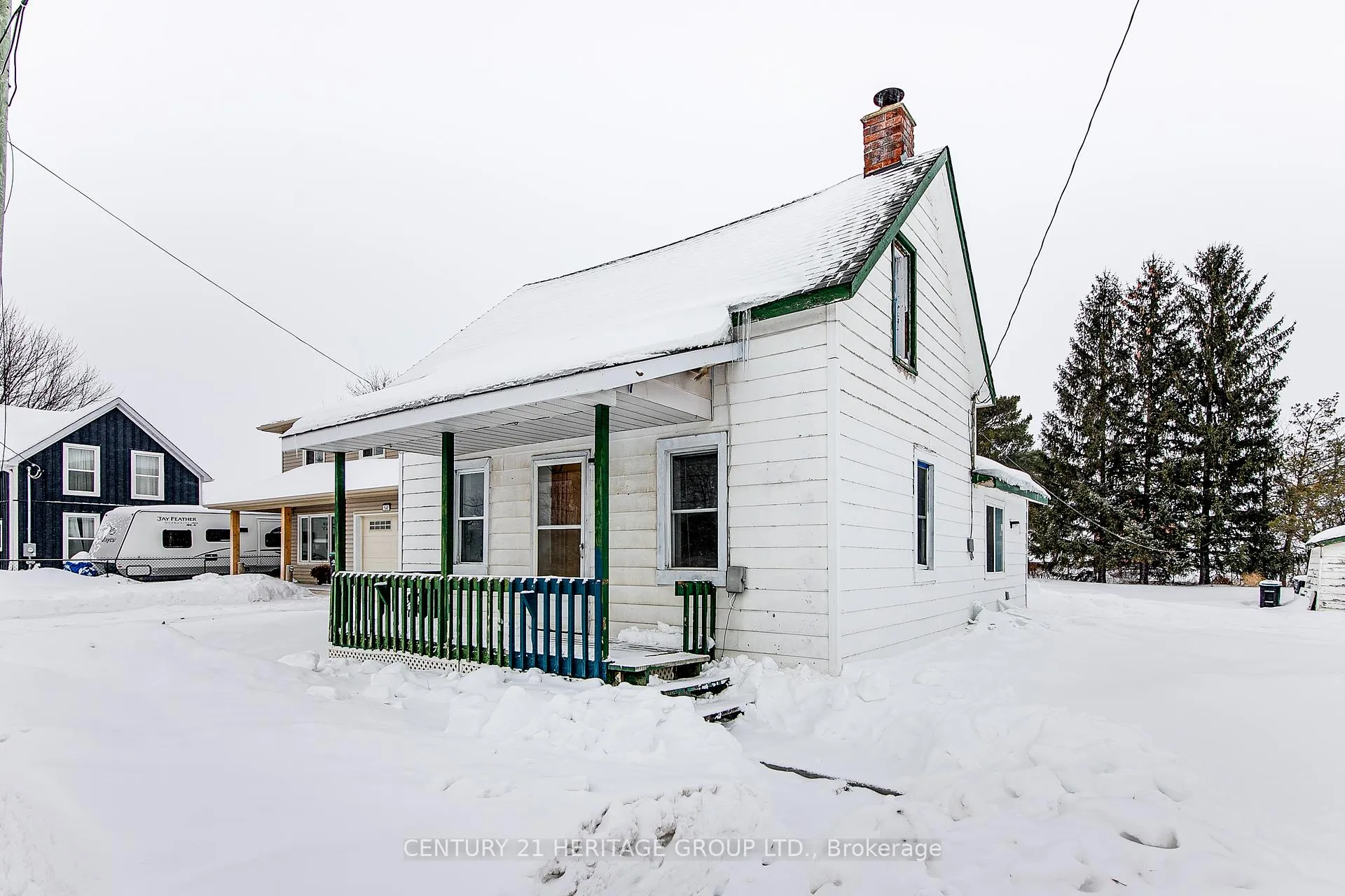 Photo 1 of 144 Queen Street, Springwater, Elmvale — HOMEH