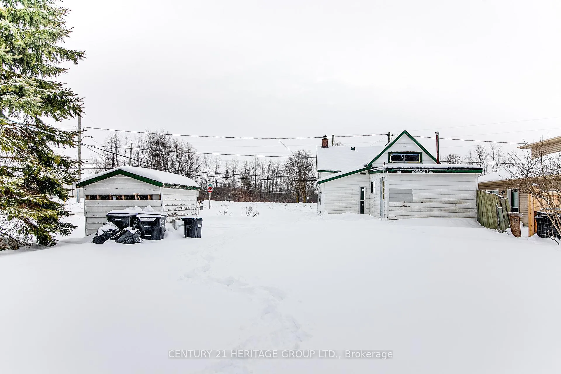 Photo 5 of 144 Queen Street, Springwater, Elmvale — HOMEH
