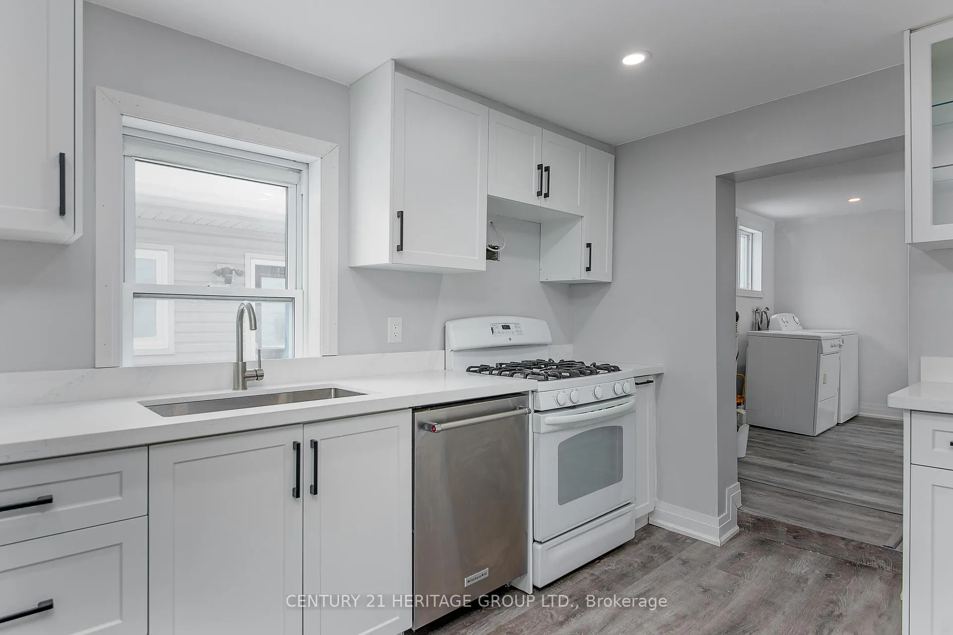 Photo 14 of 144 Queen Street, Springwater, Elmvale — HOMEH