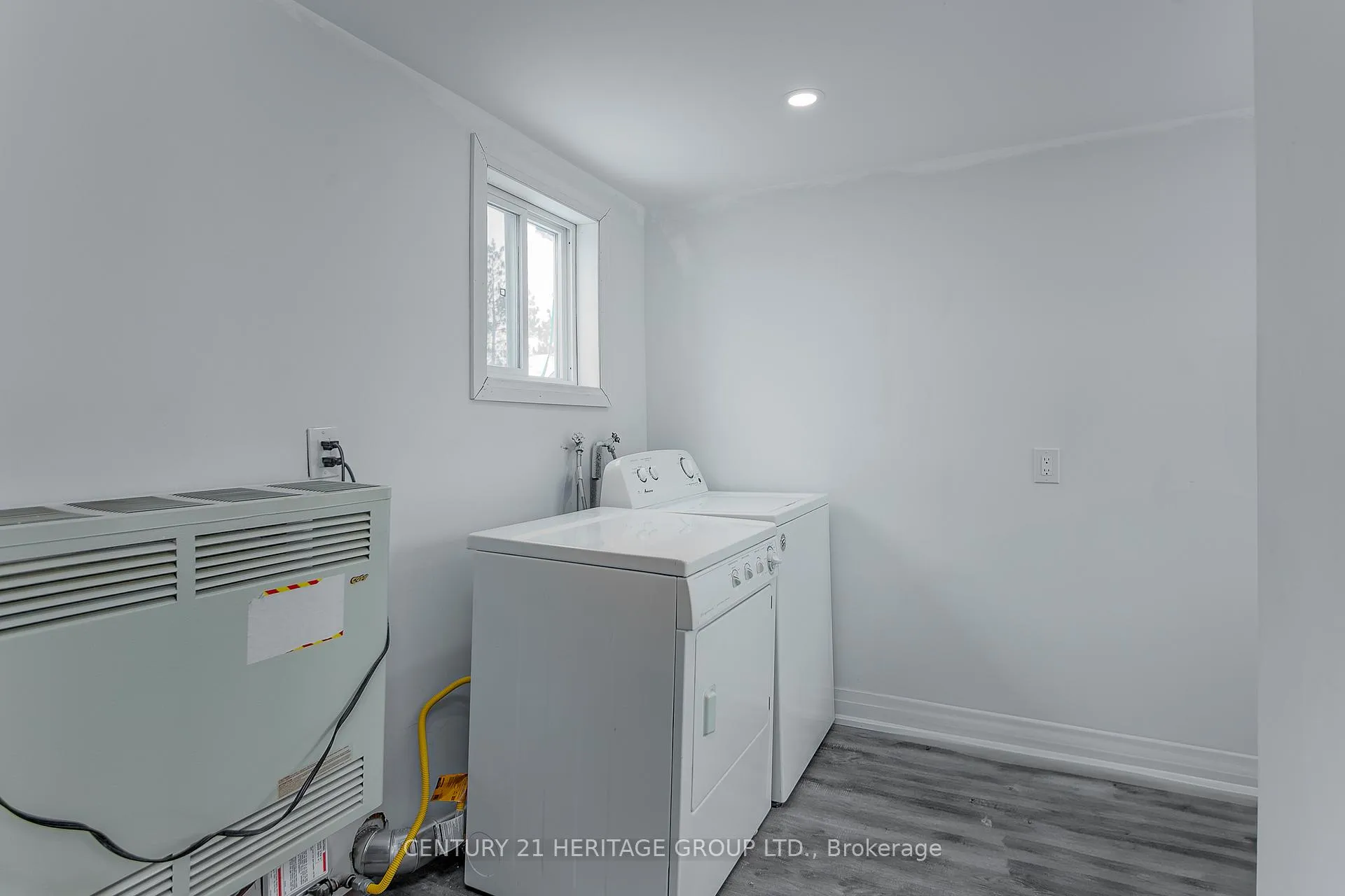 Photo 19 of 144 Queen Street, Springwater, Elmvale — HOMEH