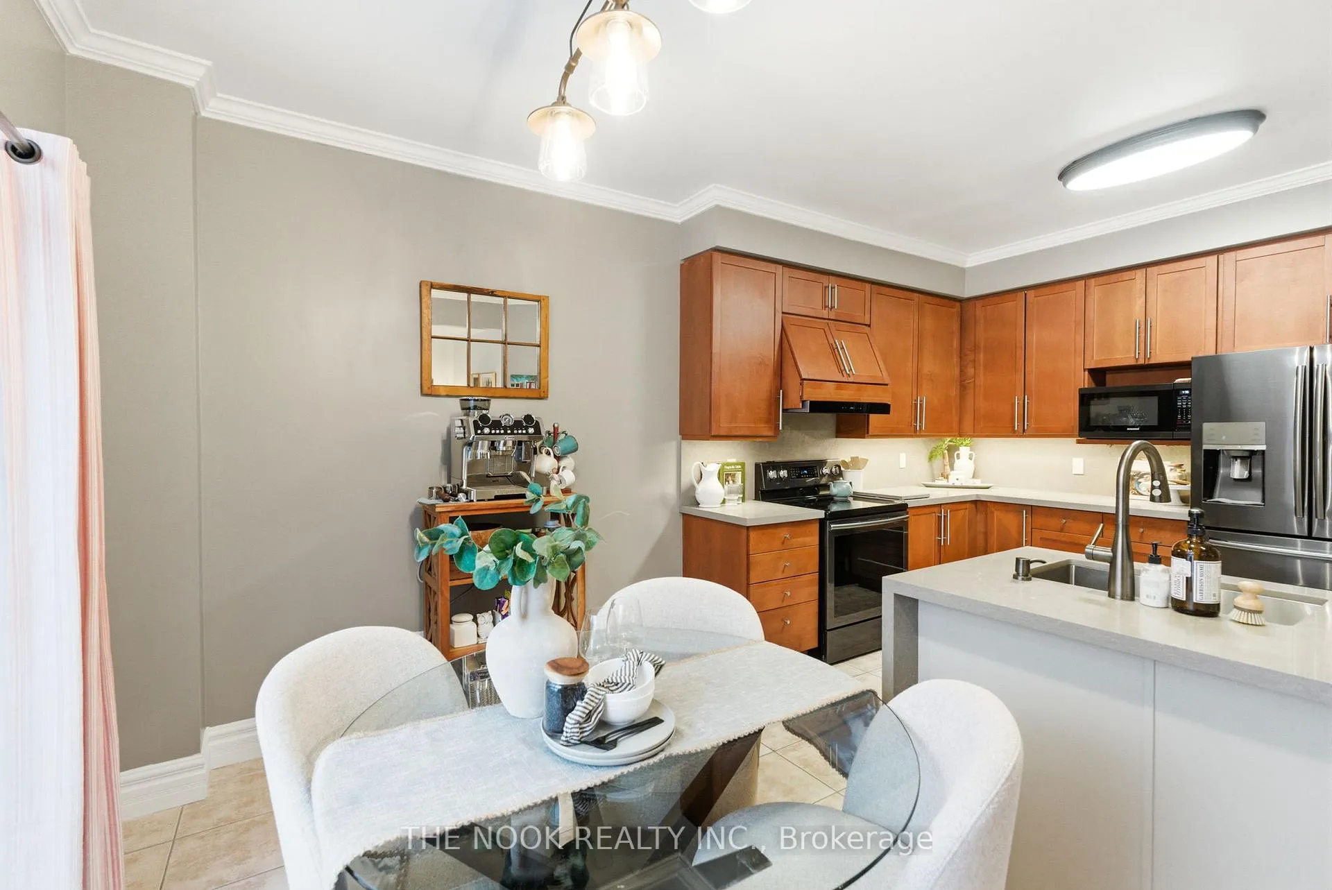 Photo 17 of 5 Coastview Court, Whitby, Port Whitby — HOMEH