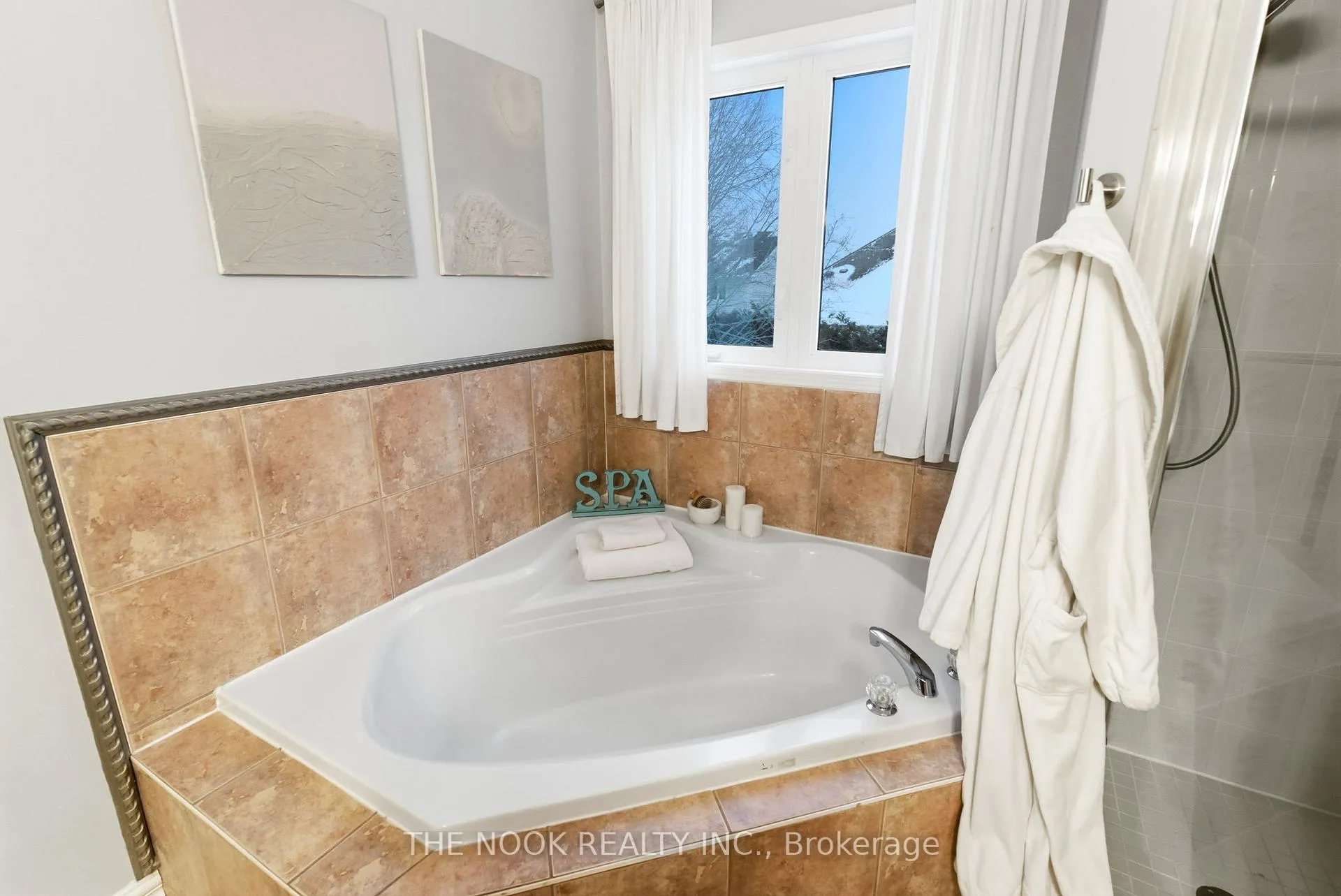 Photo 36 of 5 Coastview Court, Whitby, Port Whitby — HOMEH