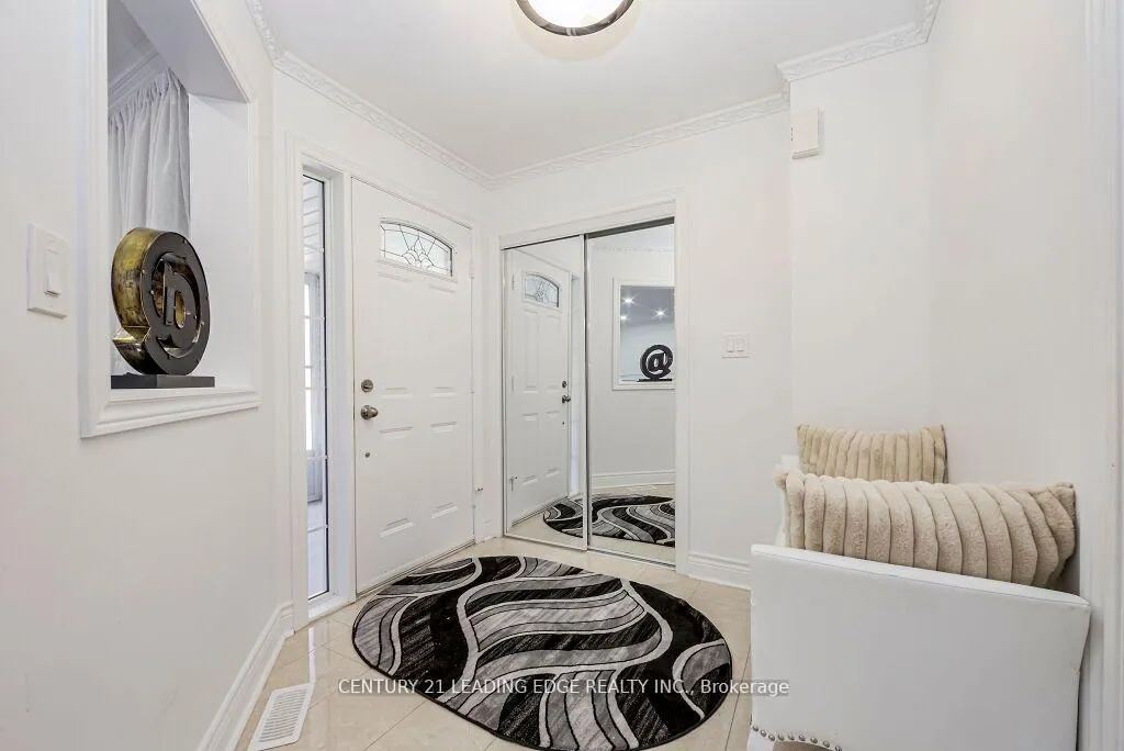 Photo 6 of 33 Markwood Crescent, Whitby, Rolling Acres — HOMEH