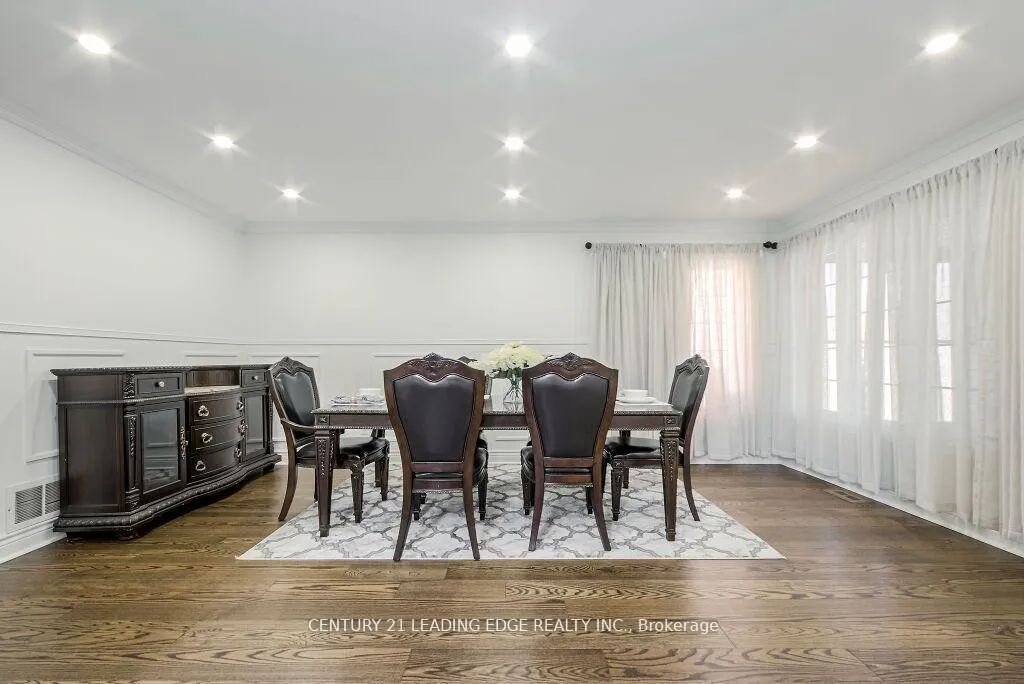 Photo 8 of 33 Markwood Crescent, Whitby, Rolling Acres — HOMEH