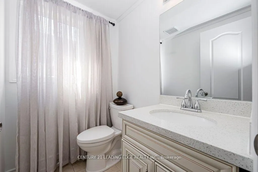 Photo 24 of 33 Markwood Crescent, Whitby, Rolling Acres — HOMEH