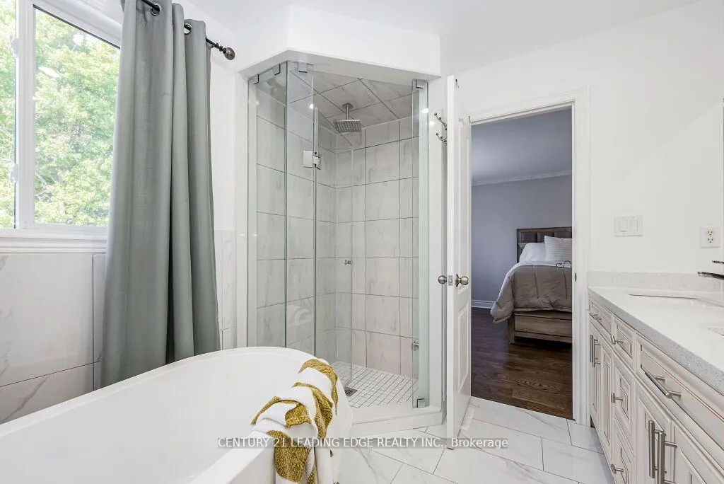 Photo 31 of 33 Markwood Crescent, Whitby, Rolling Acres — HOMEH