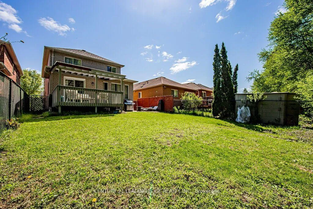 Photo 40 of 33 Markwood Crescent, Whitby, Rolling Acres — HOMEH