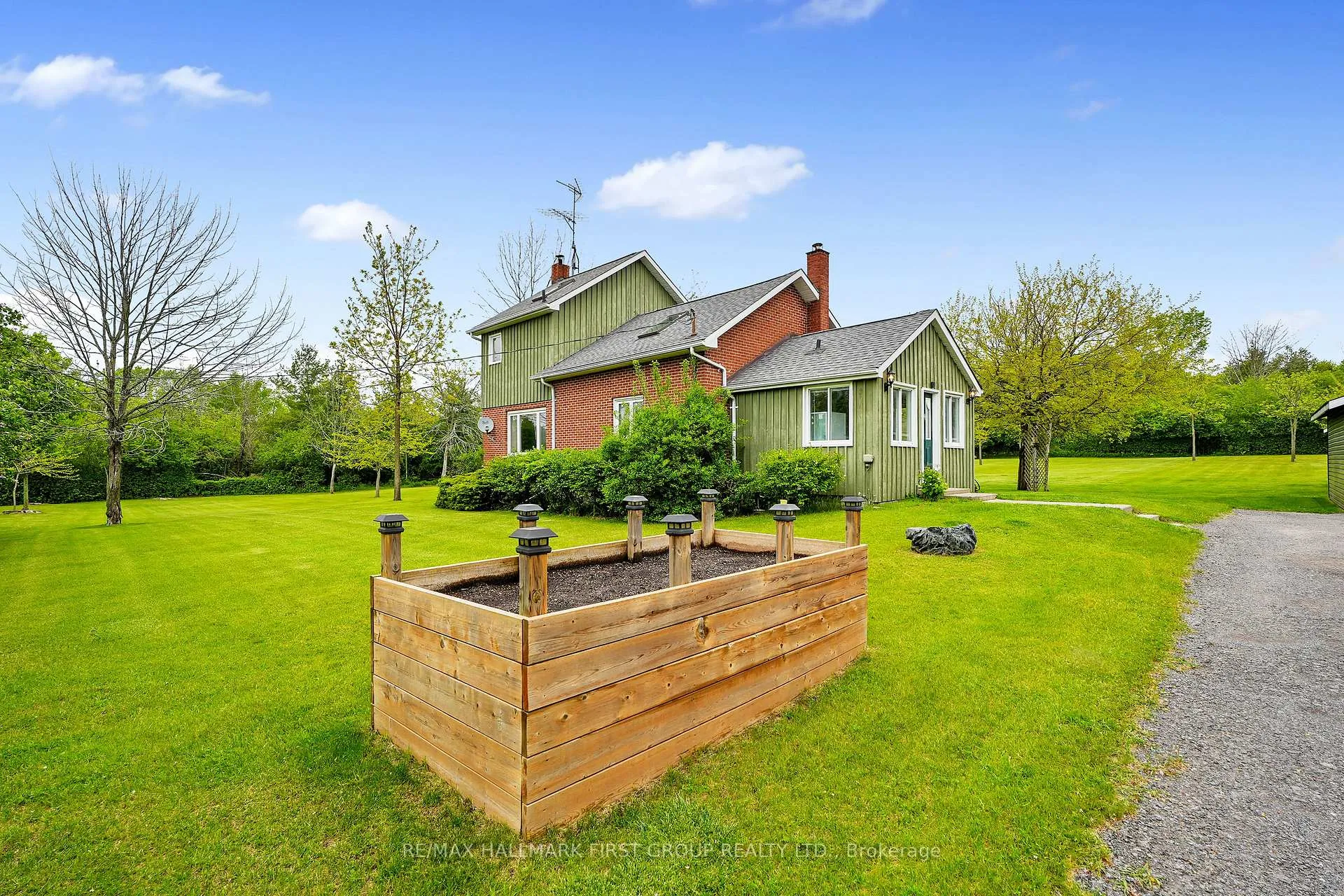 Photo 1 of 2103 Cunningham Road, Hamilton Township, Rural Hamilton — HOMEH
