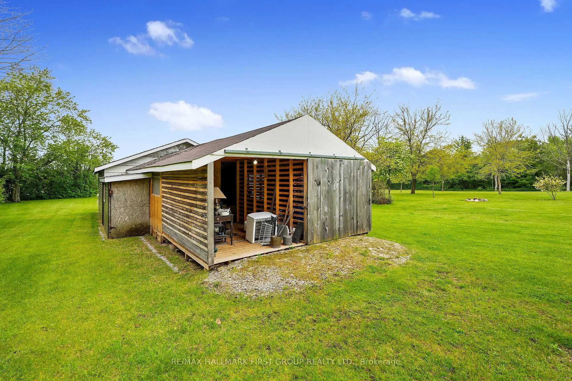 Photo 2 of 2103 Cunningham Road, Hamilton Township, Rural Hamilton — HOMEH