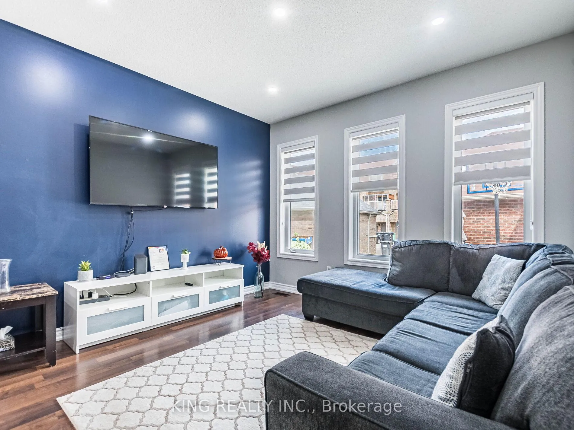 Photo 18 of 40 Saint Dennis Road, Brampton, Sandringham-Wellington North — HOMEH