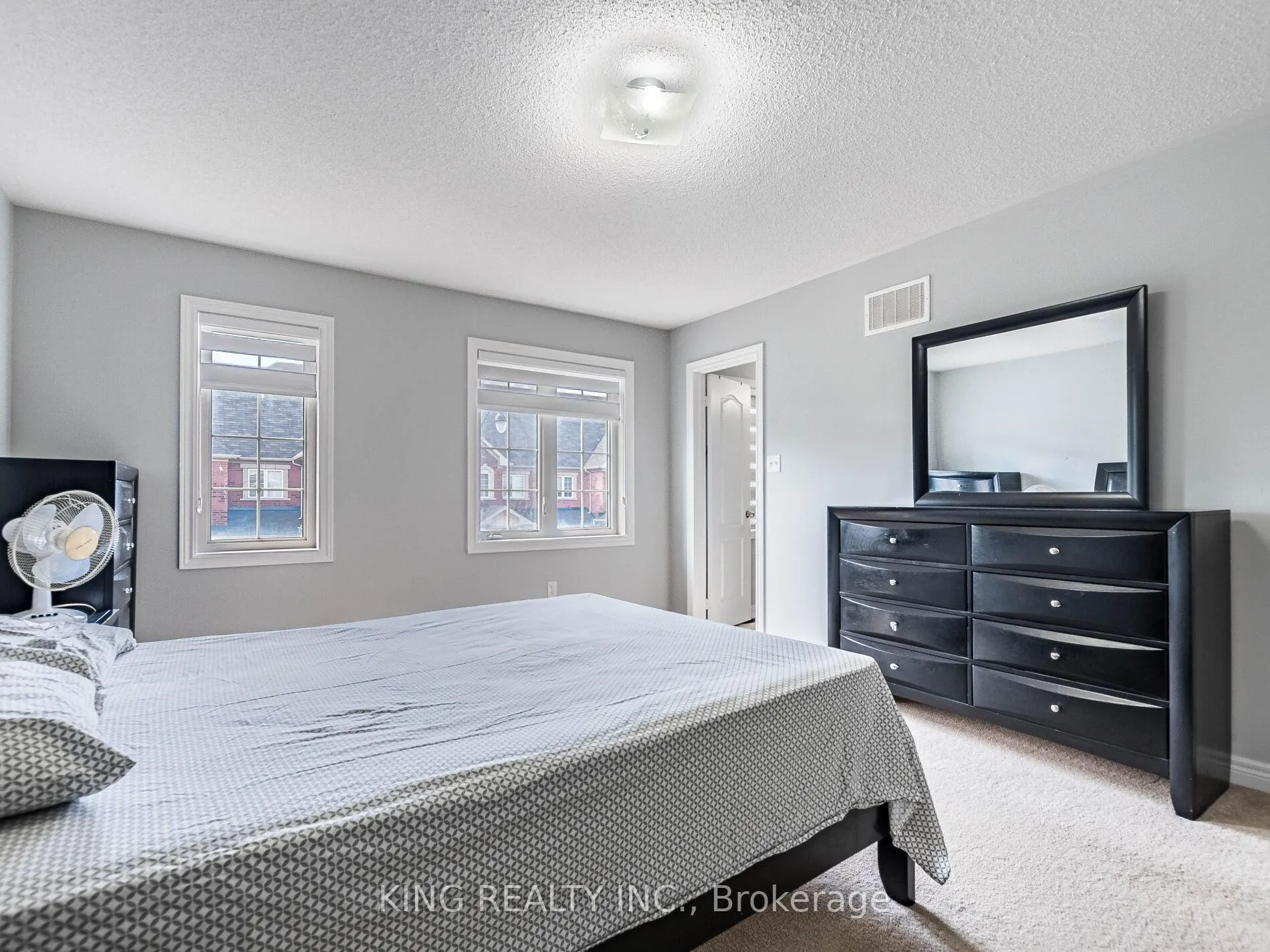 Photo 27 of 40 Saint Dennis Road, Brampton, Sandringham-Wellington North — HOMEH