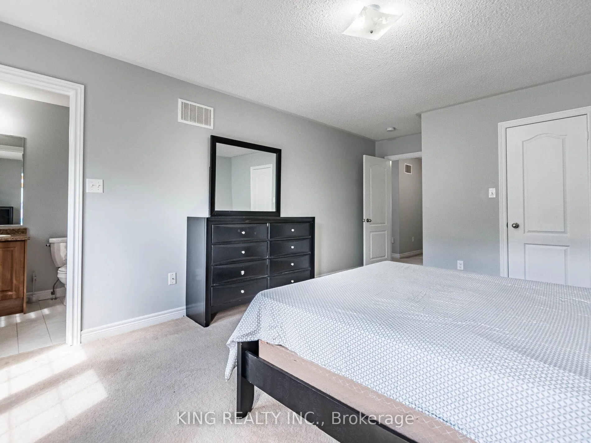 Photo 29 of 40 Saint Dennis Road, Brampton, Sandringham-Wellington North — HOMEH