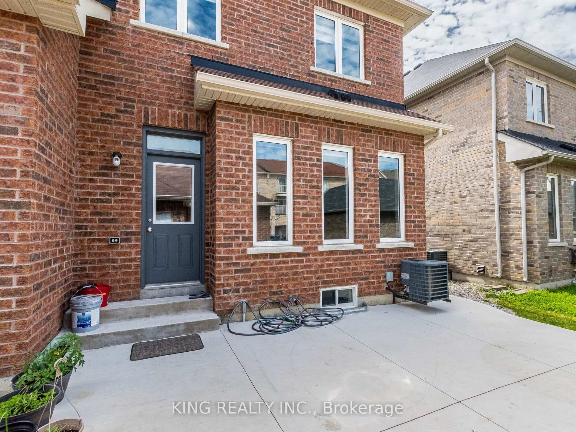Photo 37 of 40 Saint Dennis Road, Brampton, Sandringham-Wellington North — HOMEH