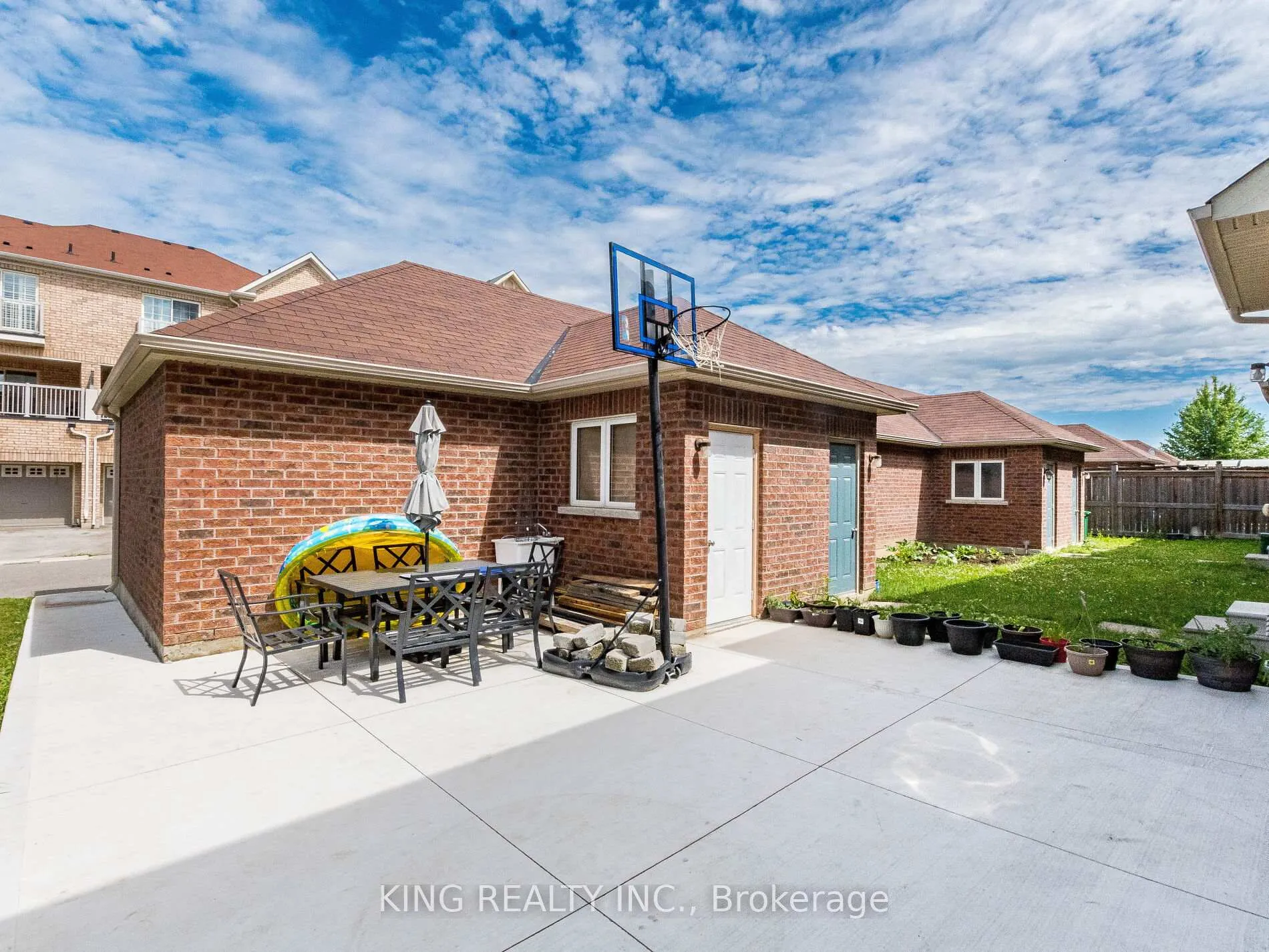 Photo 39 of 40 Saint Dennis Road, Brampton, Sandringham-Wellington North — HOMEH