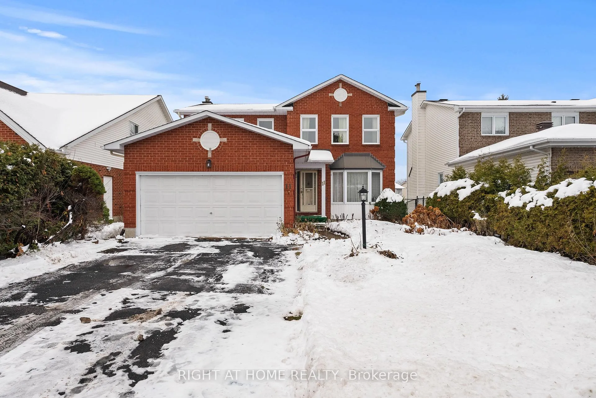 Photo 1 of 11 Kluane Ridge, Ottawa, Kanata - Bridlewood — HOMEH