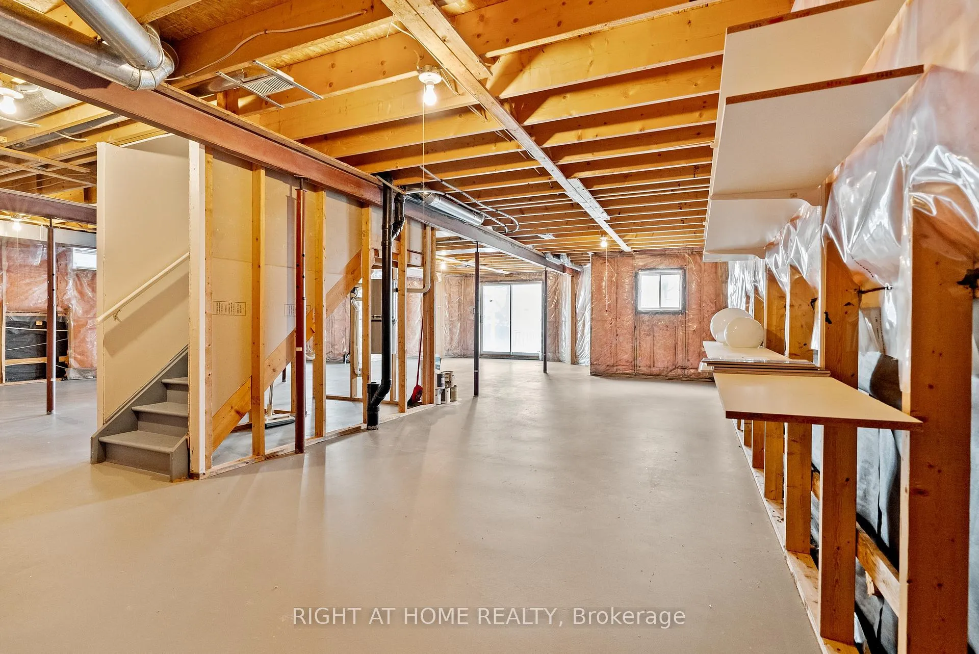 Photo 36 of 11 Kluane Ridge, Ottawa, Kanata - Bridlewood — HOMEH
