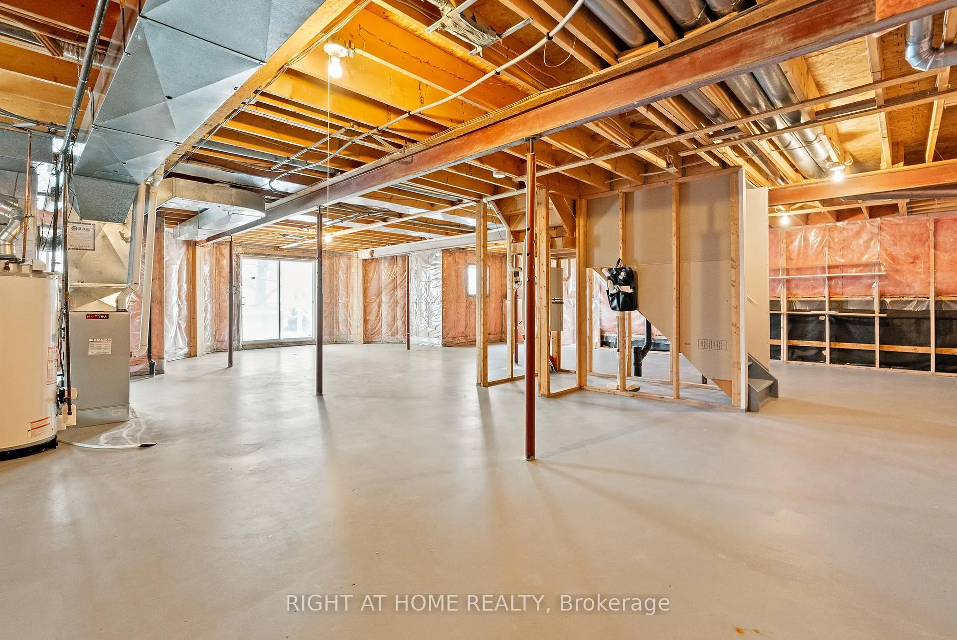 Photo 38 of 11 Kluane Ridge, Ottawa, Kanata - Bridlewood — HOMEH
