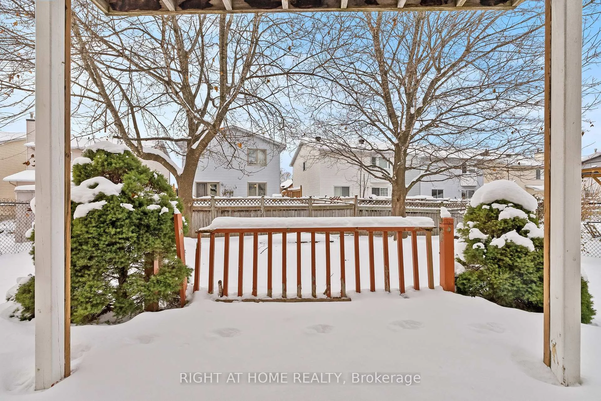 Photo 39 of 11 Kluane Ridge, Ottawa, Kanata - Bridlewood — HOMEH