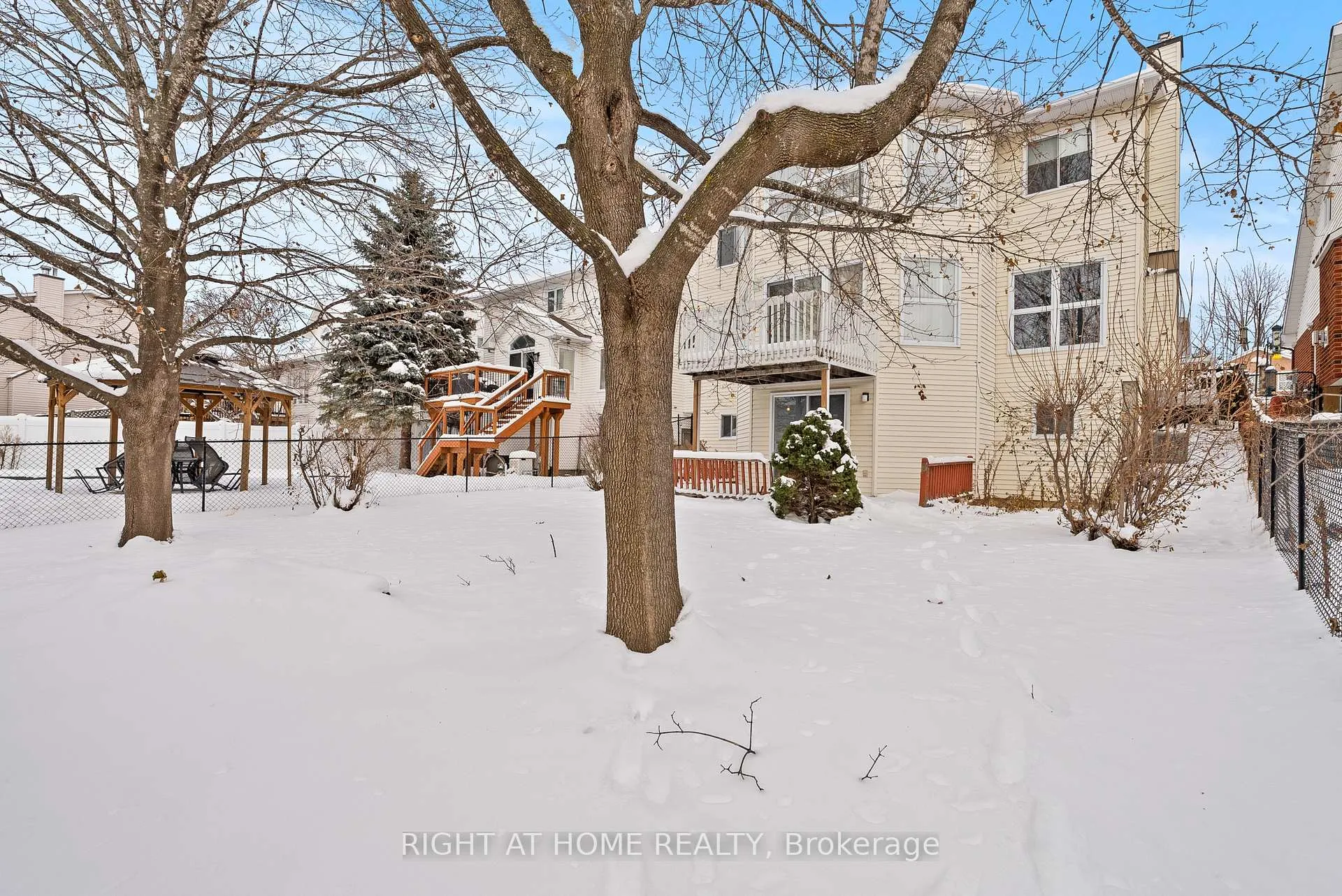 Photo 41 of 11 Kluane Ridge, Ottawa, Kanata - Bridlewood — HOMEH