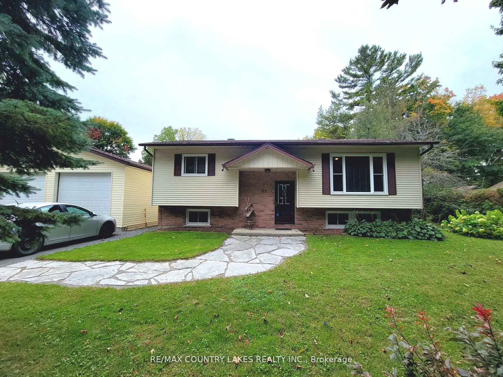 Photo 3 of 61 Seventh Street, Brock, Beaverton — HOMEH