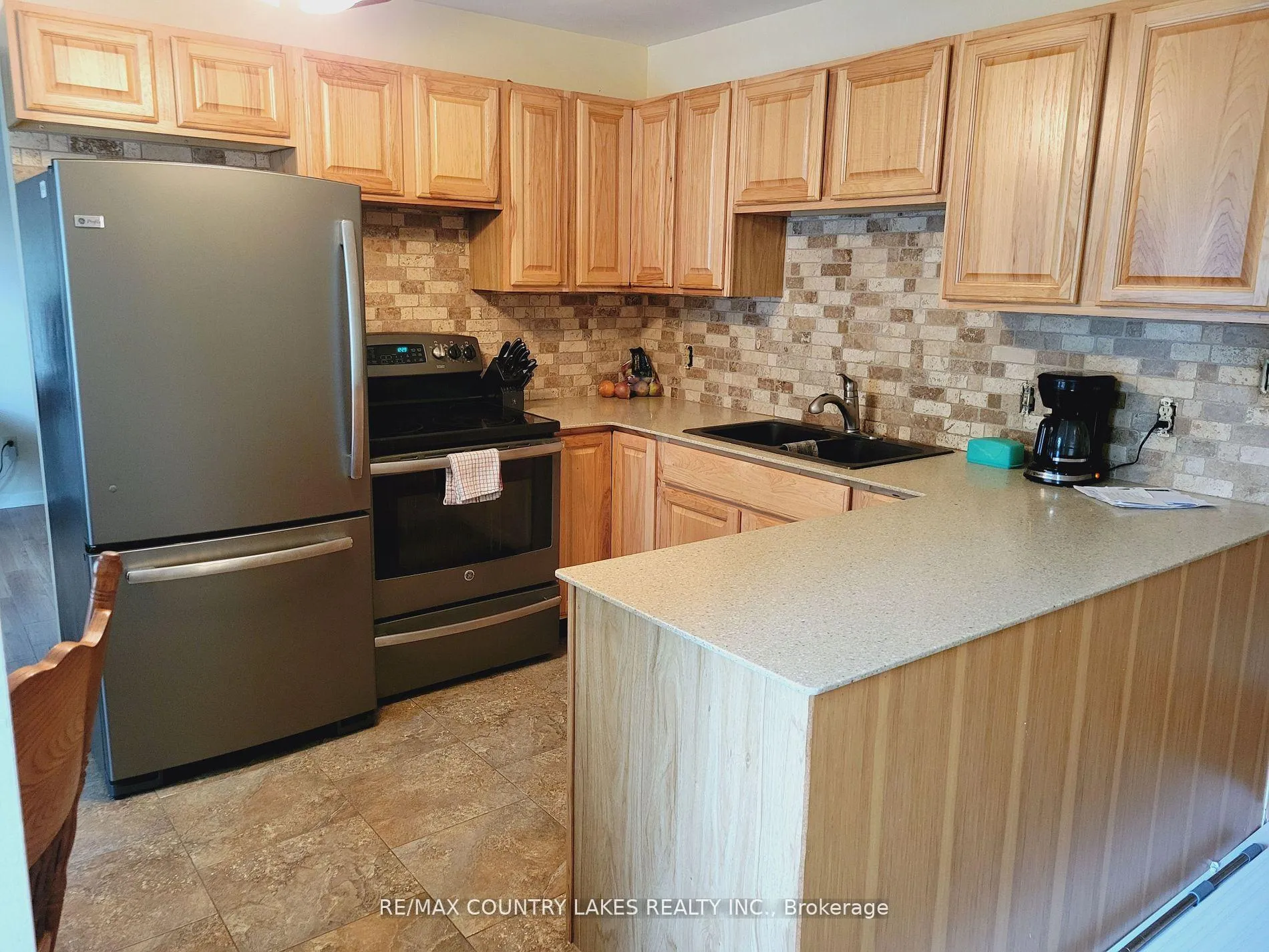 Photo 15 of 61 Seventh Street, Brock, Beaverton — HOMEH