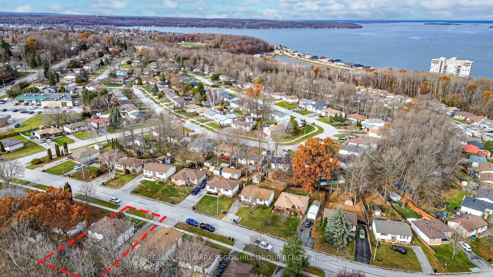 Photo 13 of 858 Birchwood Drive, Midland — HOMEH