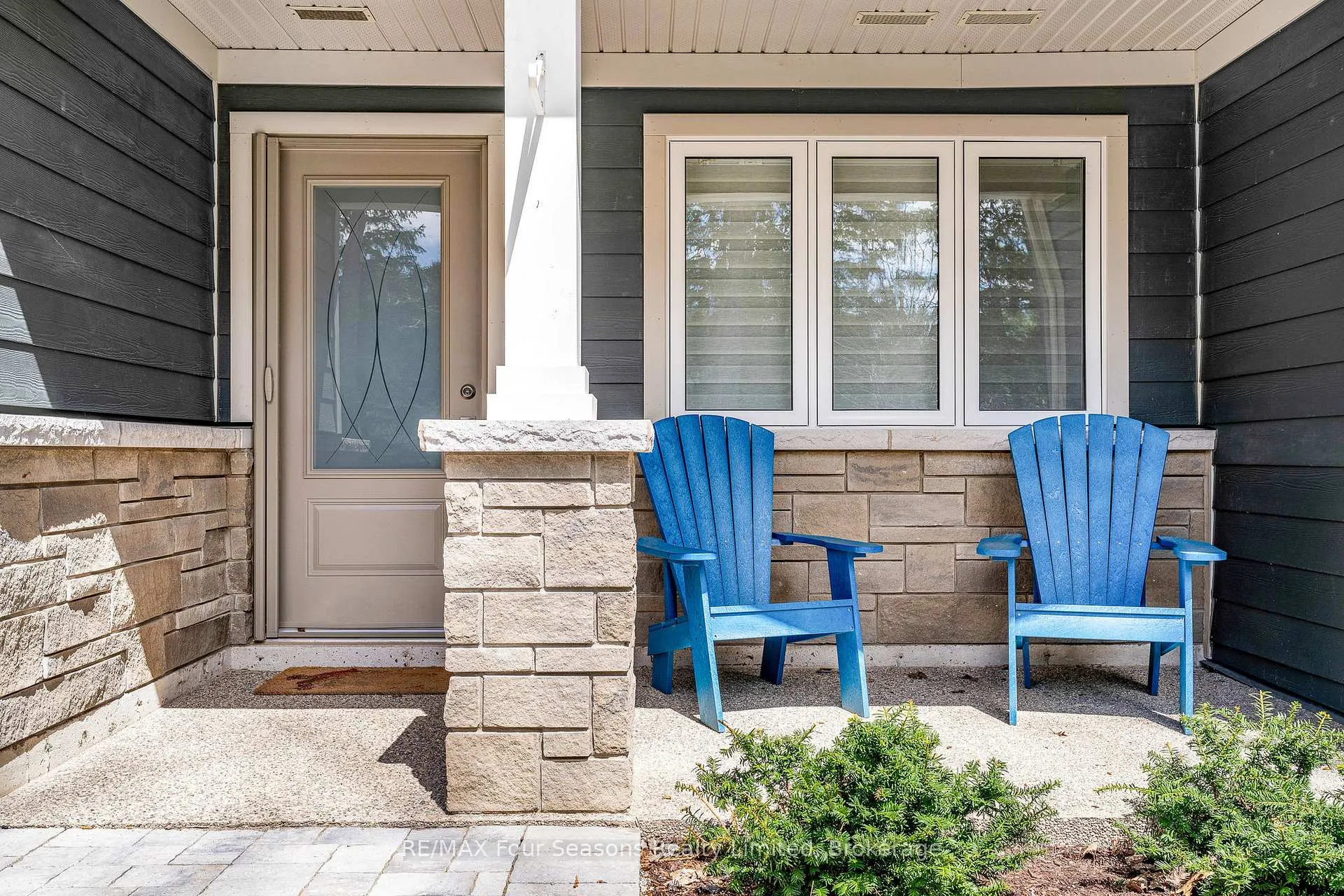 Photo 2 of 120 Warbler Way, Blue Mountains — HOMEH