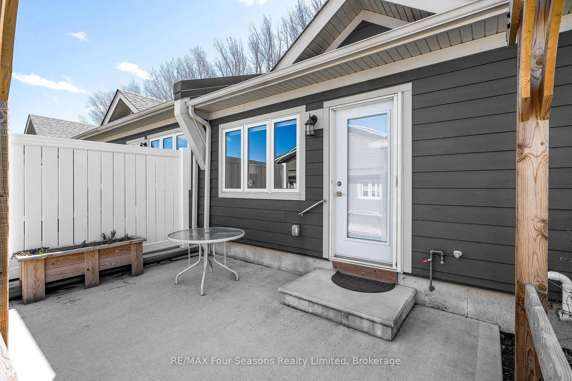 Photo 8 of 120 Warbler Way, Blue Mountains — HOMEH