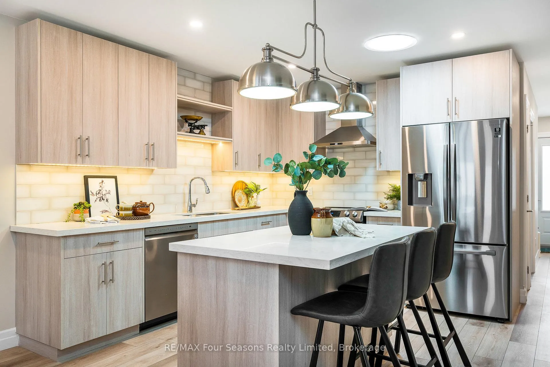 Photo 14 of 120 Warbler Way, Blue Mountains — HOMEH