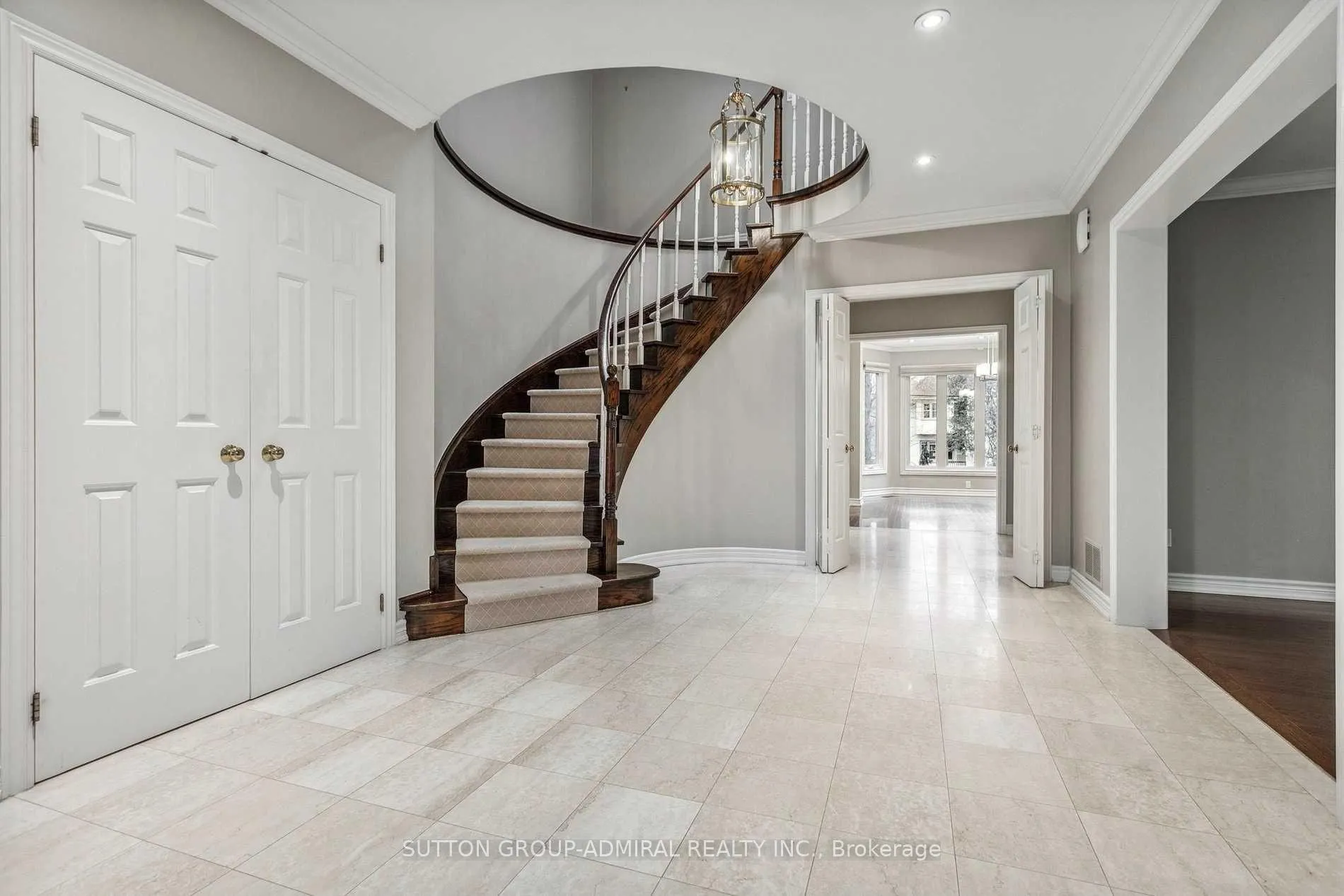 Photo 3 of 15 Whitehall Road, Toronto, Rosedale-Moore Park — HOMEH