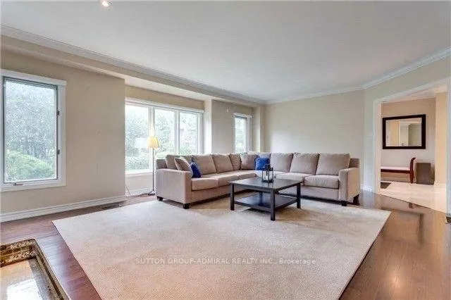 Photo 5 of 15 Whitehall Road, Toronto, Rosedale-Moore Park — HOMEH