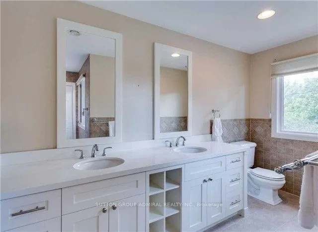 Photo 17 of 15 Whitehall Road, Toronto, Rosedale-Moore Park — HOMEH