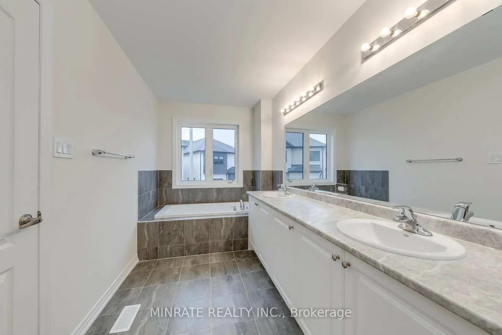 Photo 19 of 3037 Turtlecreek Place, Pickering, Rural Pickering — HOMEH