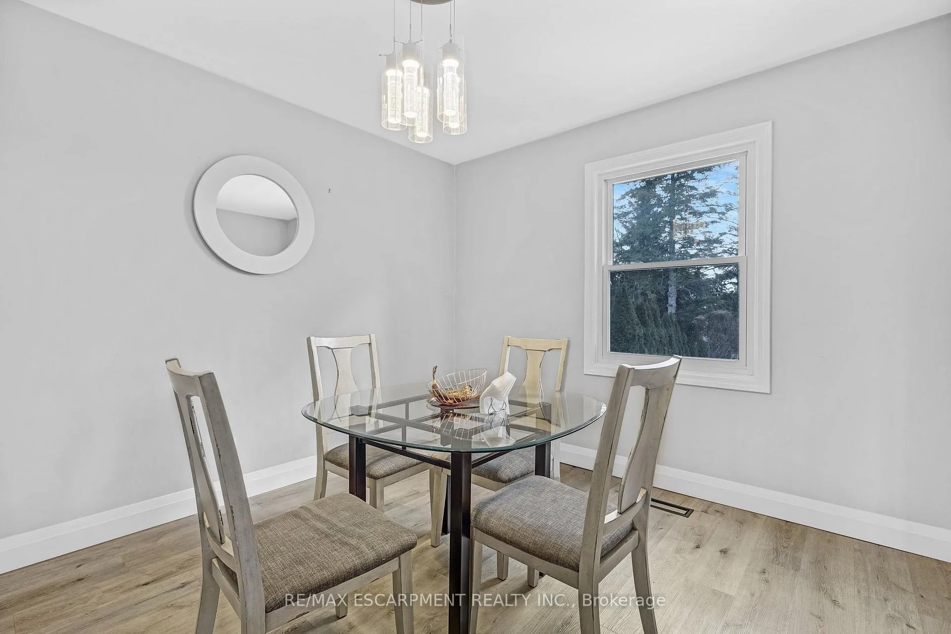Photo 9 of 237 East 19th Street, Hamilton, Inch Park — HOMEH