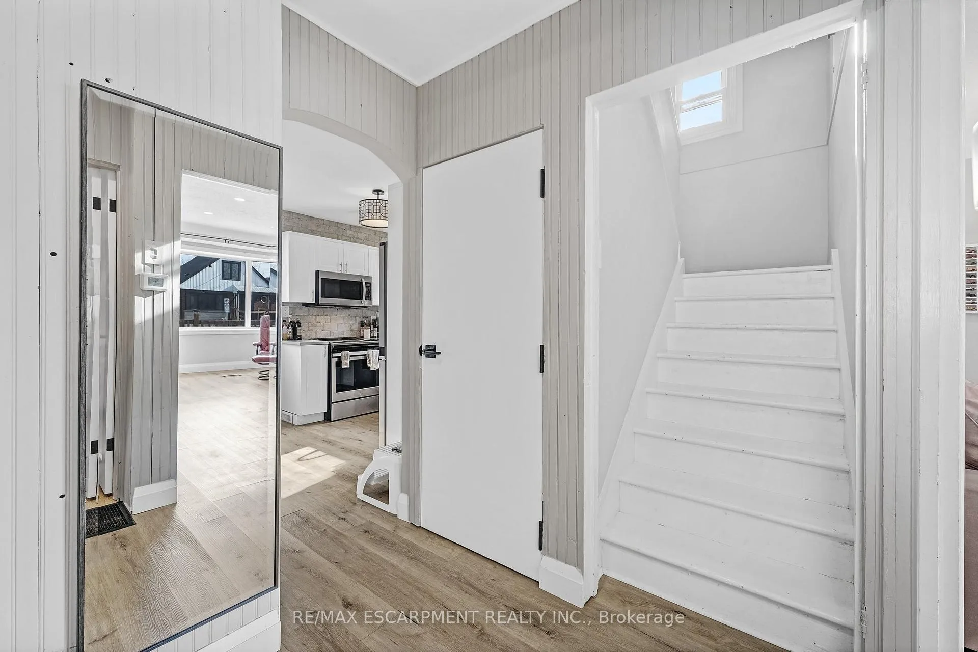 Photo 16 of 237 East 19th Street, Hamilton, Inch Park — HOMEH