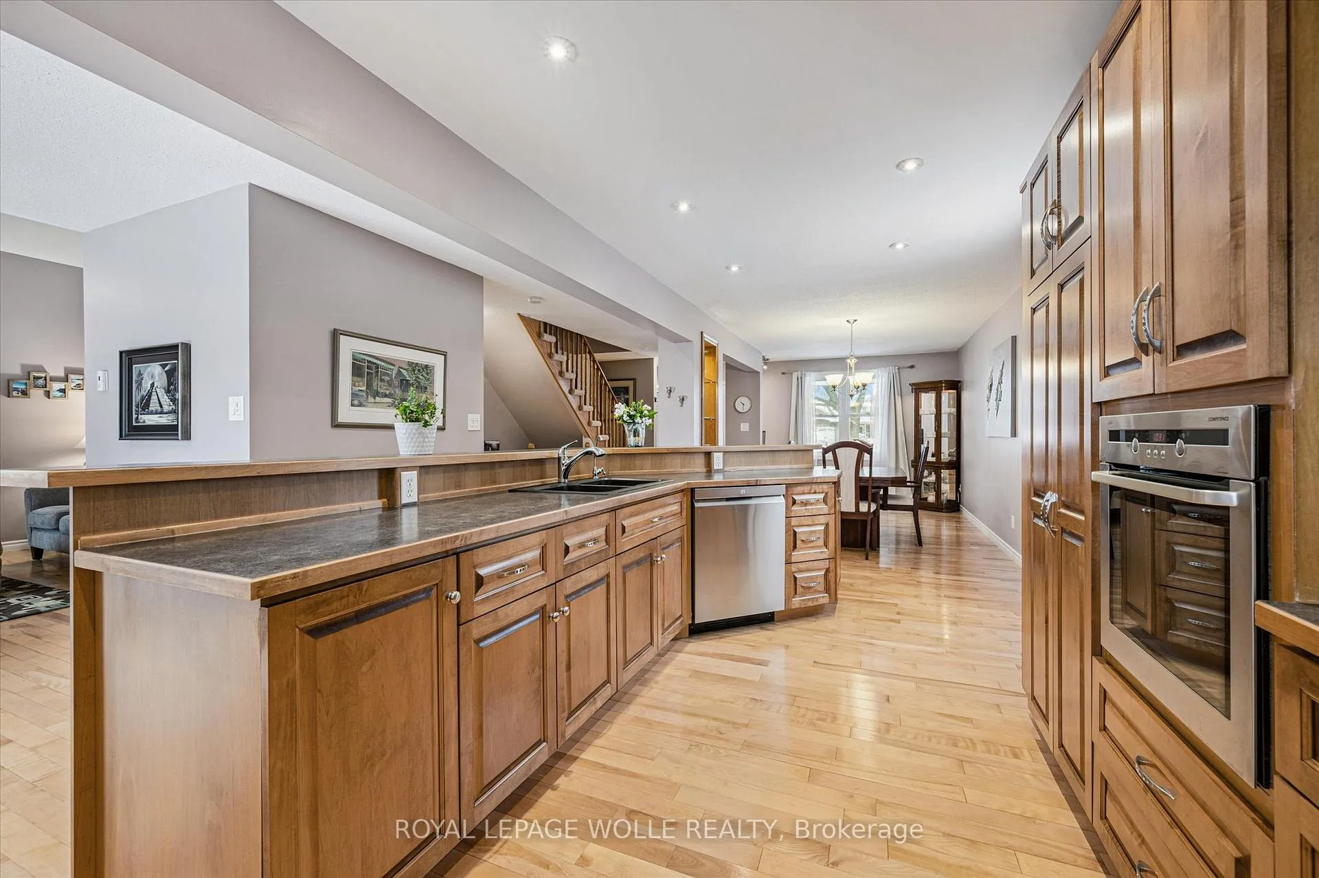 Photo 13 of 14 Bitzer Court, Cambridge — HOMEH