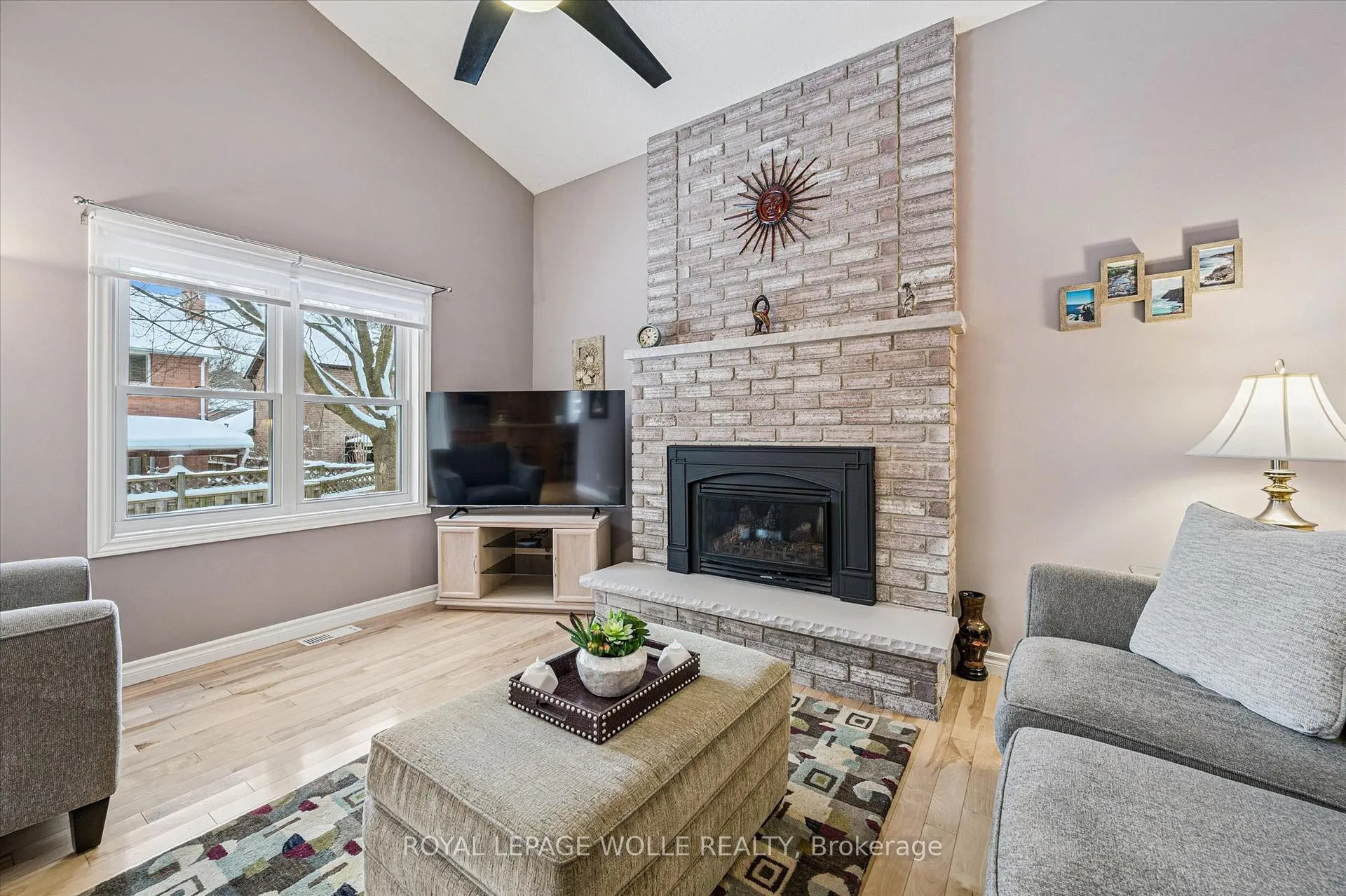 Photo 16 of 14 Bitzer Court, Cambridge — HOMEH