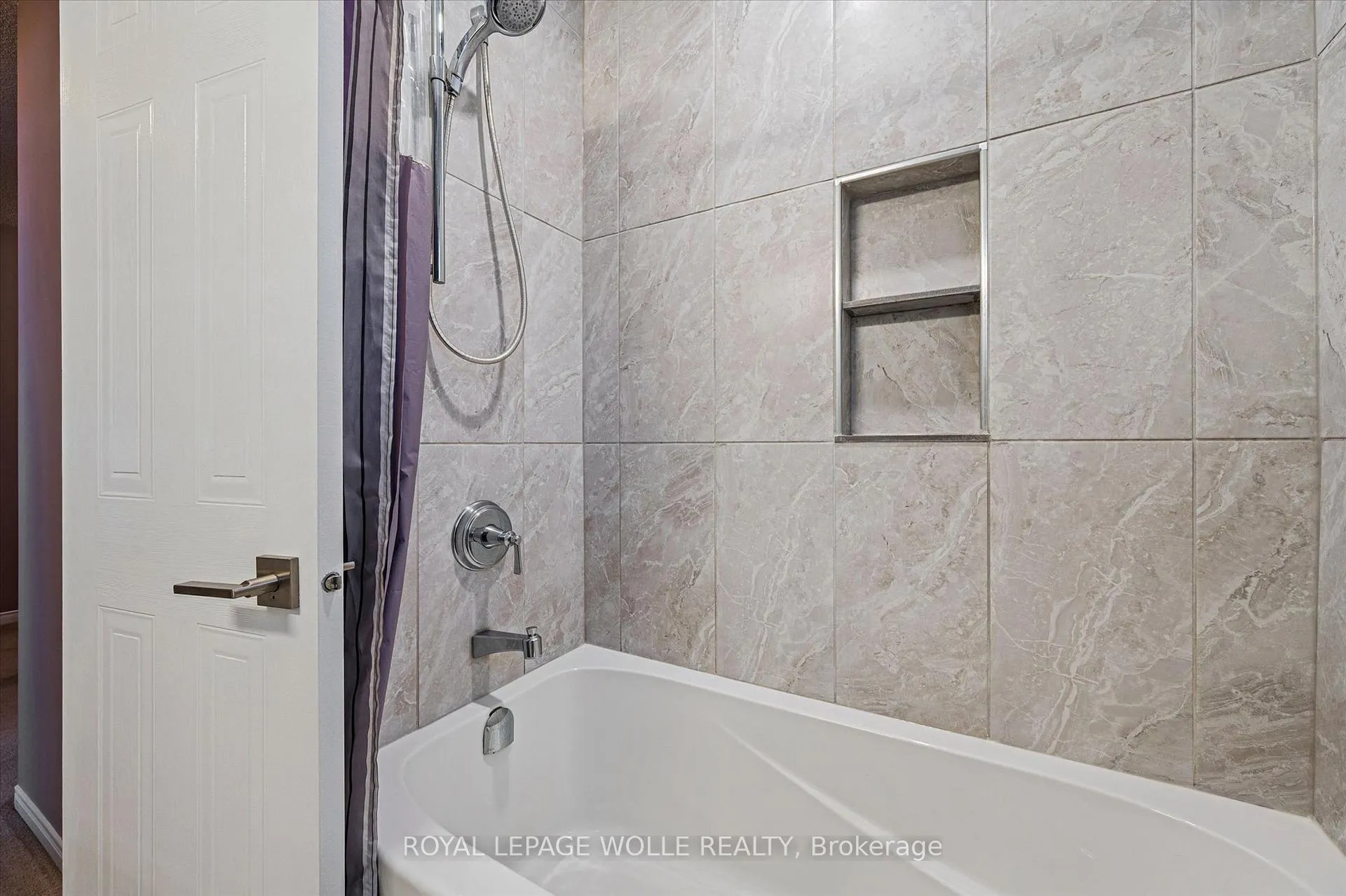 Photo 29 of 14 Bitzer Court, Cambridge — HOMEH