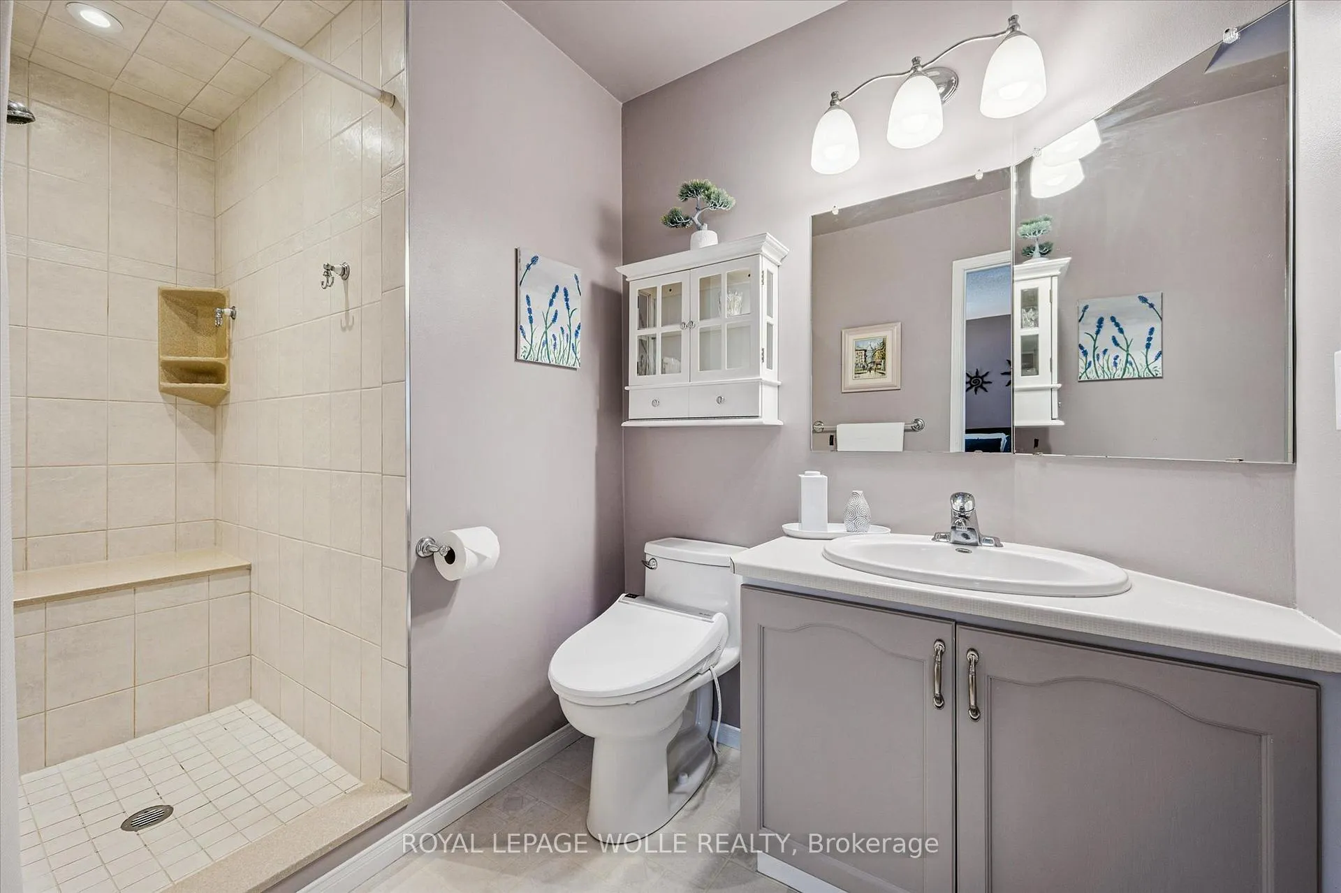 Photo 32 of 14 Bitzer Court, Cambridge — HOMEH