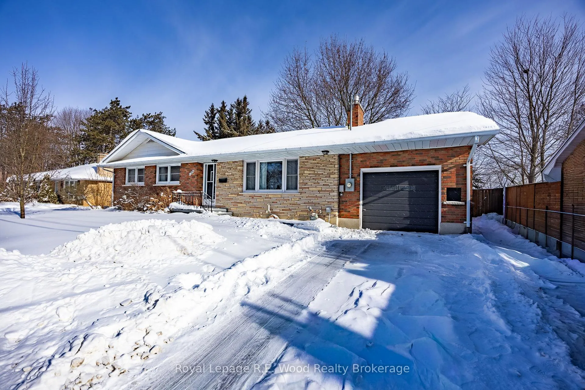 Photo 2 of 146 Lisgar Avenue, Tillsonburg — HOMEH
