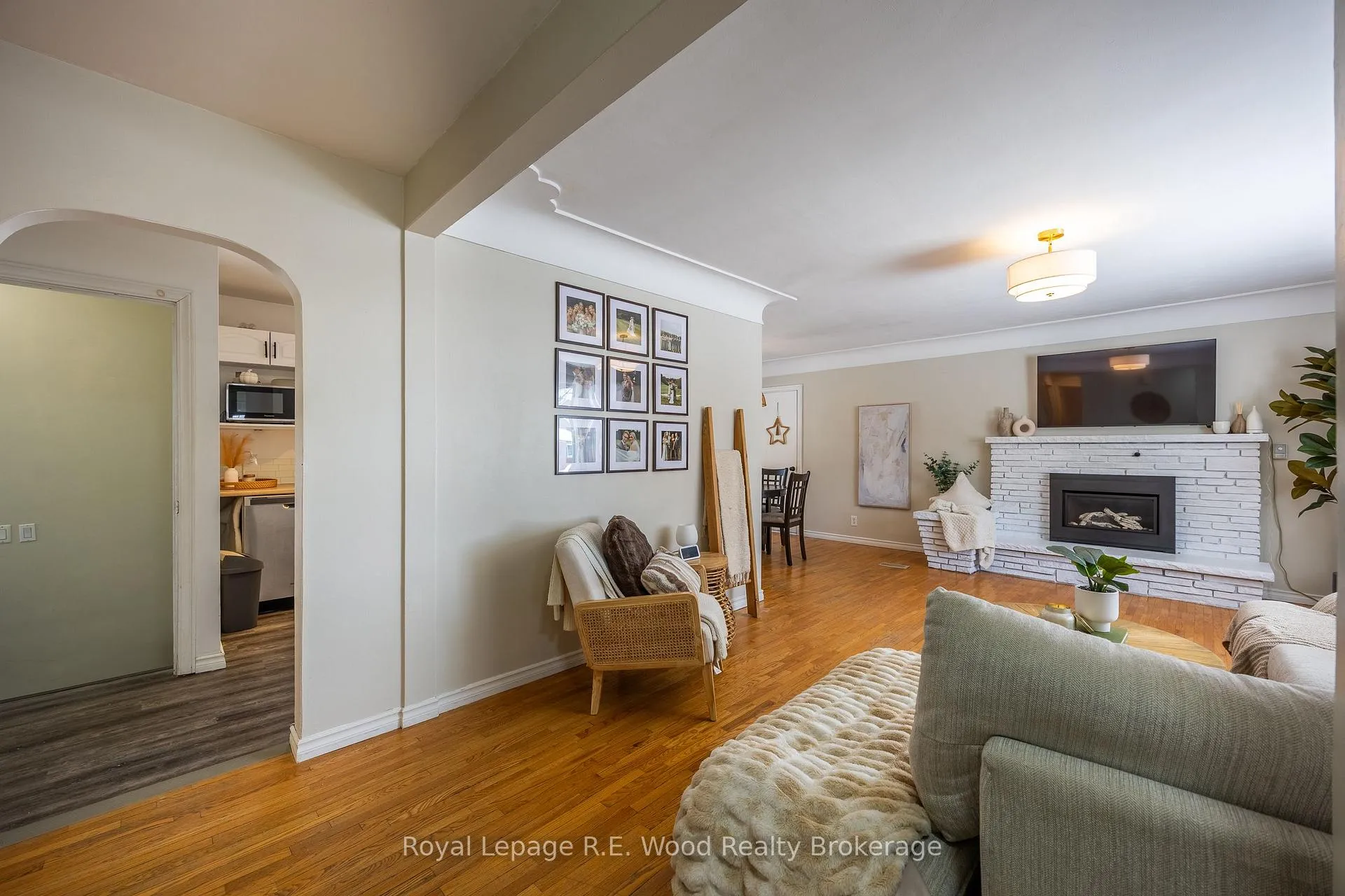 Photo 4 of 146 Lisgar Avenue, Tillsonburg — HOMEH