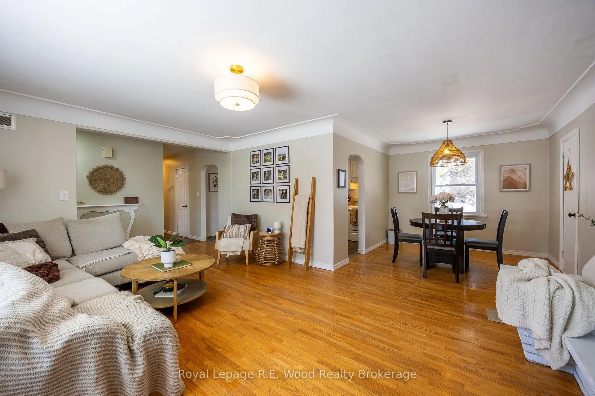 Photo 5 of 146 Lisgar Avenue, Tillsonburg — HOMEH