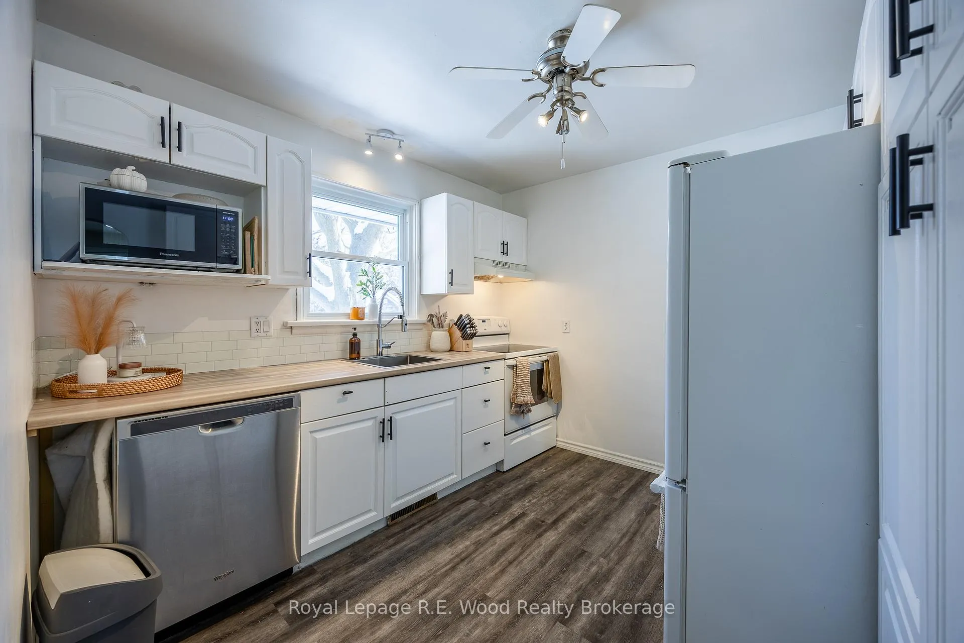 Photo 9 of 146 Lisgar Avenue, Tillsonburg — HOMEH