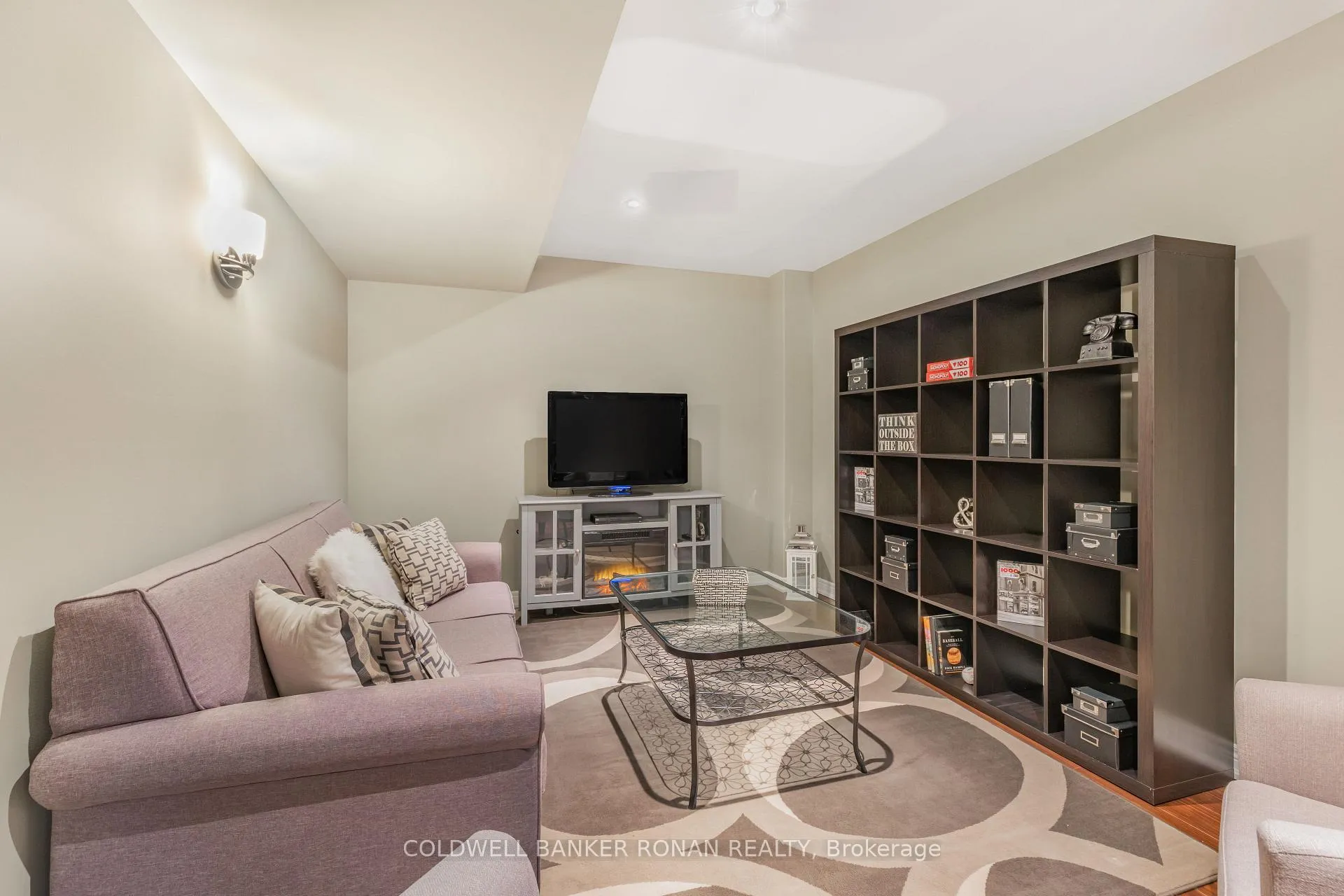 Photo 22 of 1 Scott Drive, New Tecumseth, Alliston — HOMEH