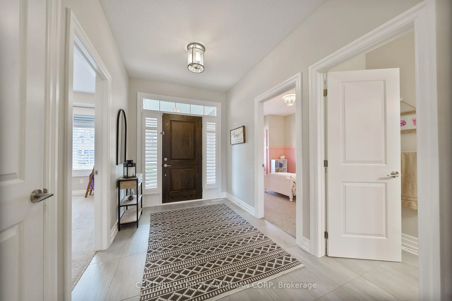 Photo 3 of 2152 Lockwood Crescent, Strathroy-Caradoc, Rural Strathroy-Caradoc — HOMEH