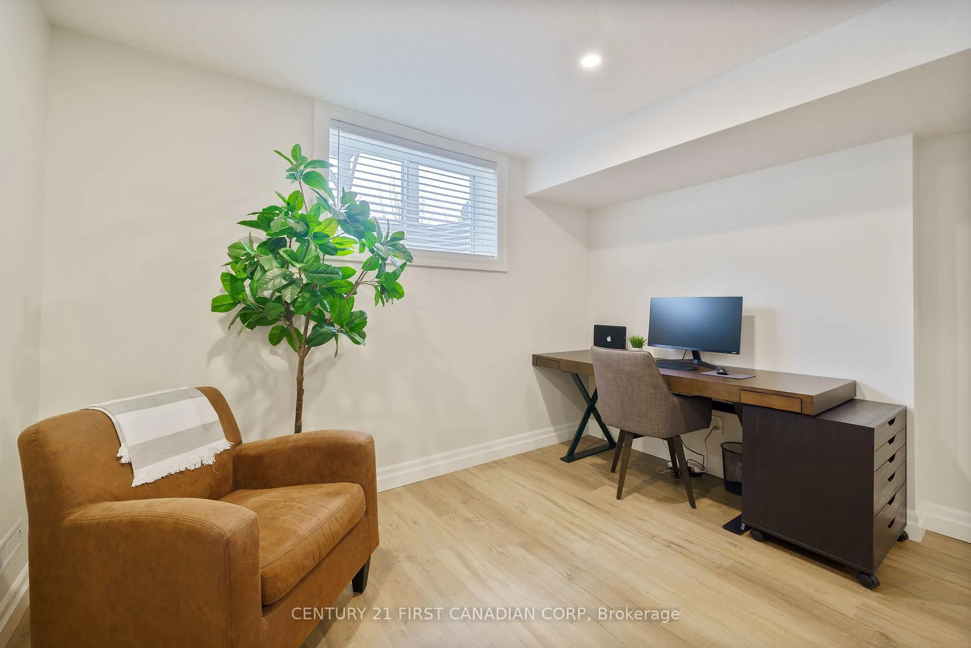 Photo 27 of 2152 Lockwood Crescent, Strathroy-Caradoc, Rural Strathroy-Caradoc — HOMEH