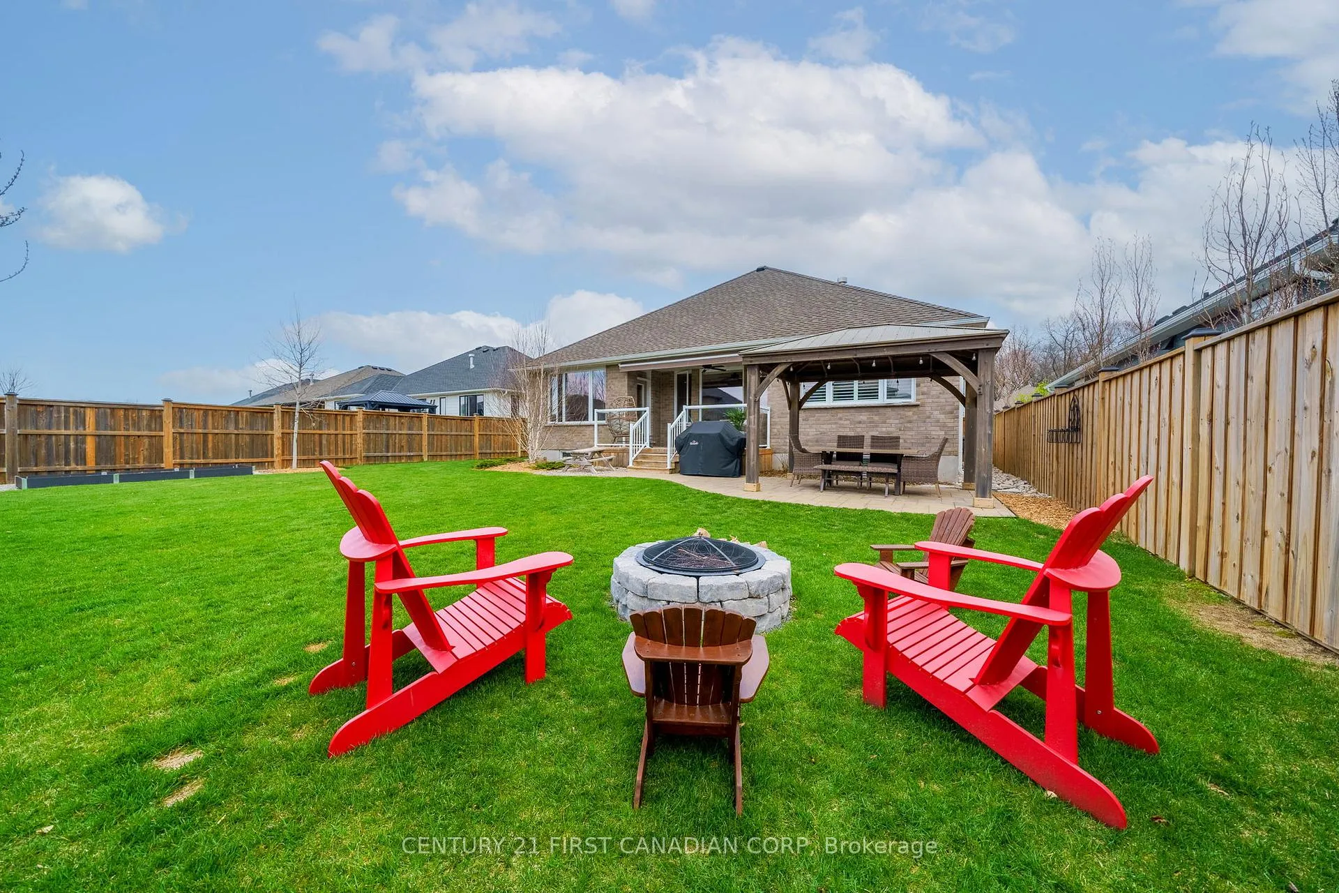 Photo 39 of 2152 Lockwood Crescent, Strathroy-Caradoc, Rural Strathroy-Caradoc — HOMEH