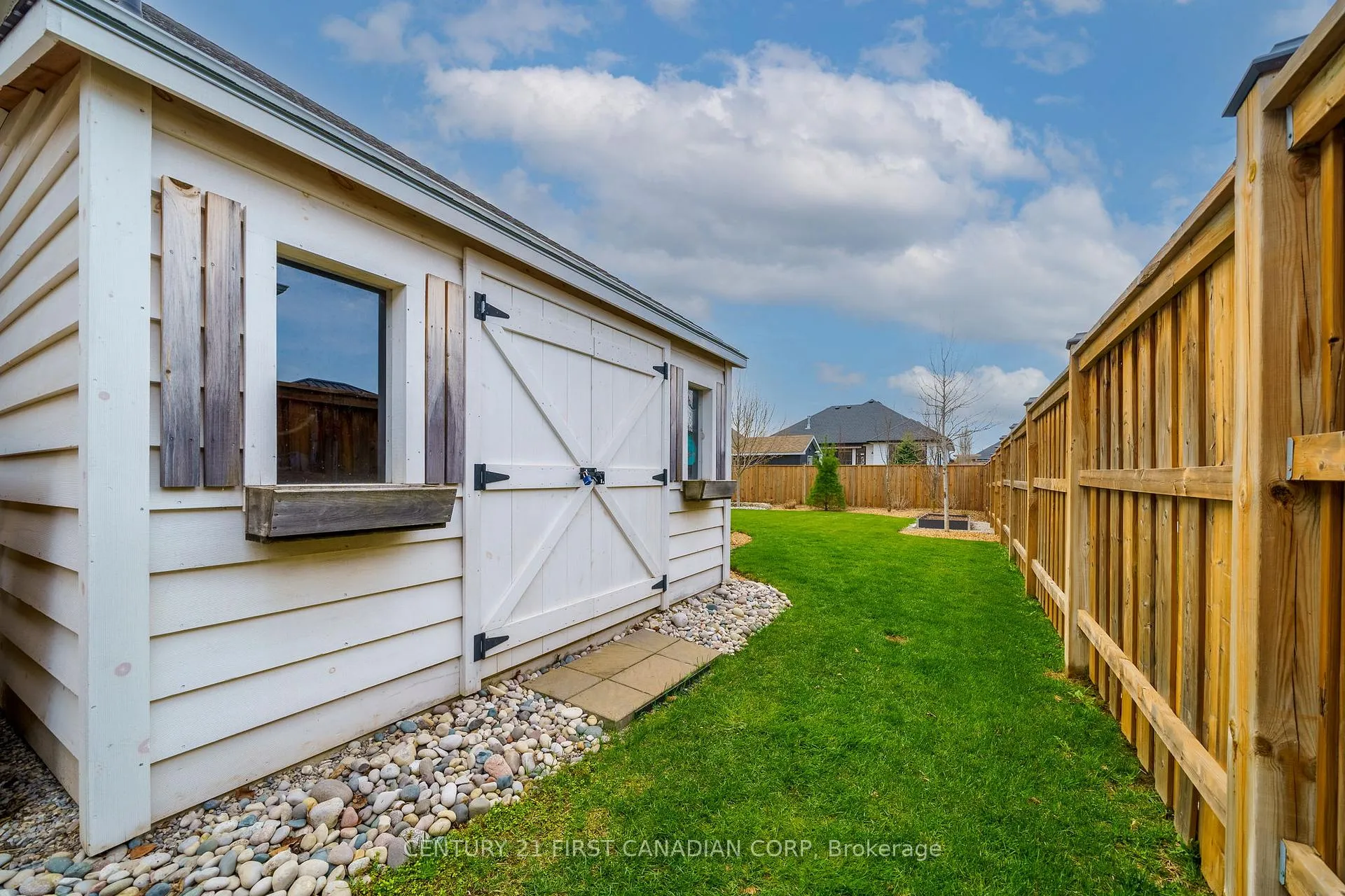 Photo 40 of 2152 Lockwood Crescent, Strathroy-Caradoc, Rural Strathroy-Caradoc — HOMEH