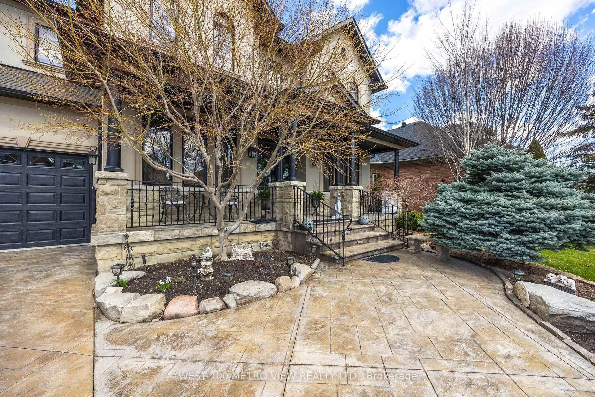Photo 3 of 54 Granary Road, Vaughan, Kleinburg — HOMEH