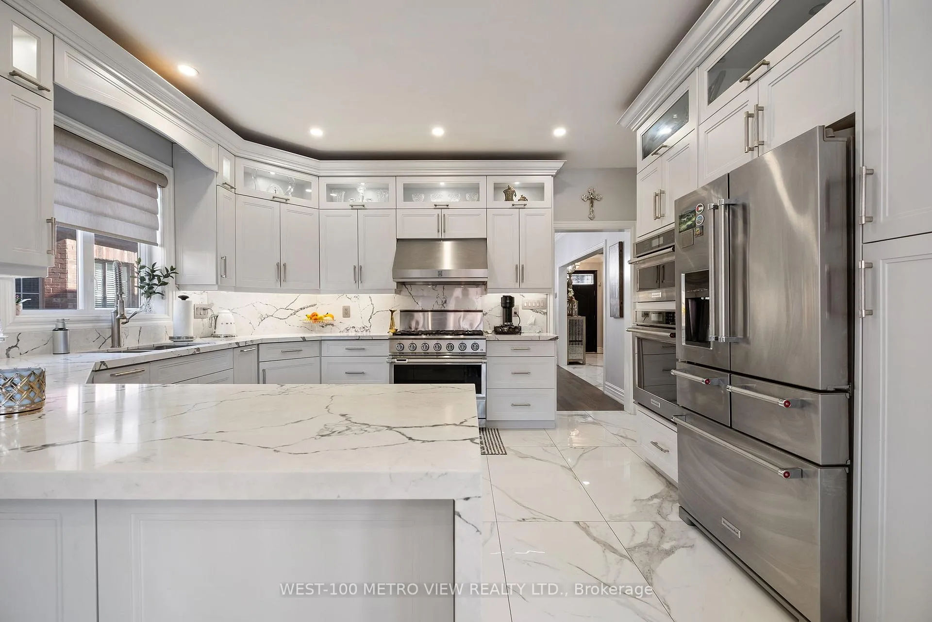 Photo 8 of 54 Granary Road, Vaughan, Kleinburg — HOMEH